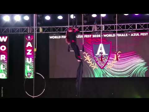 Aerial Silks - ALMA TUGORES - NEO CIRCUS CLUB SARMIENTO