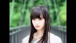 小松菜奈、山本美月がキュートな制服で登場！映画｢近キョリ恋愛｣ステージ「第19回東京ガールズコレクション（TGC）2014 AUTUMN／WINTER」　#TOKYO GIRLS