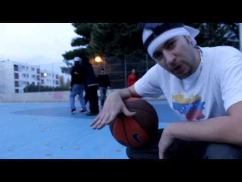 Angel Lion smock and play basket by marakujah1