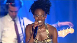[HD] Noisettes - Every Now And Then (Live - New Pop Festival 2009)