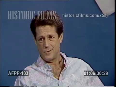 download lagu mp3 mp4 Brian Wilson Poker, download lagu Brian Wilson Poker gratis, unduh video klip Brian Wilson Poker