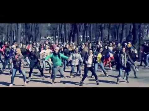 Flashmob Sis n Bro, LMFAO in Moldova!
