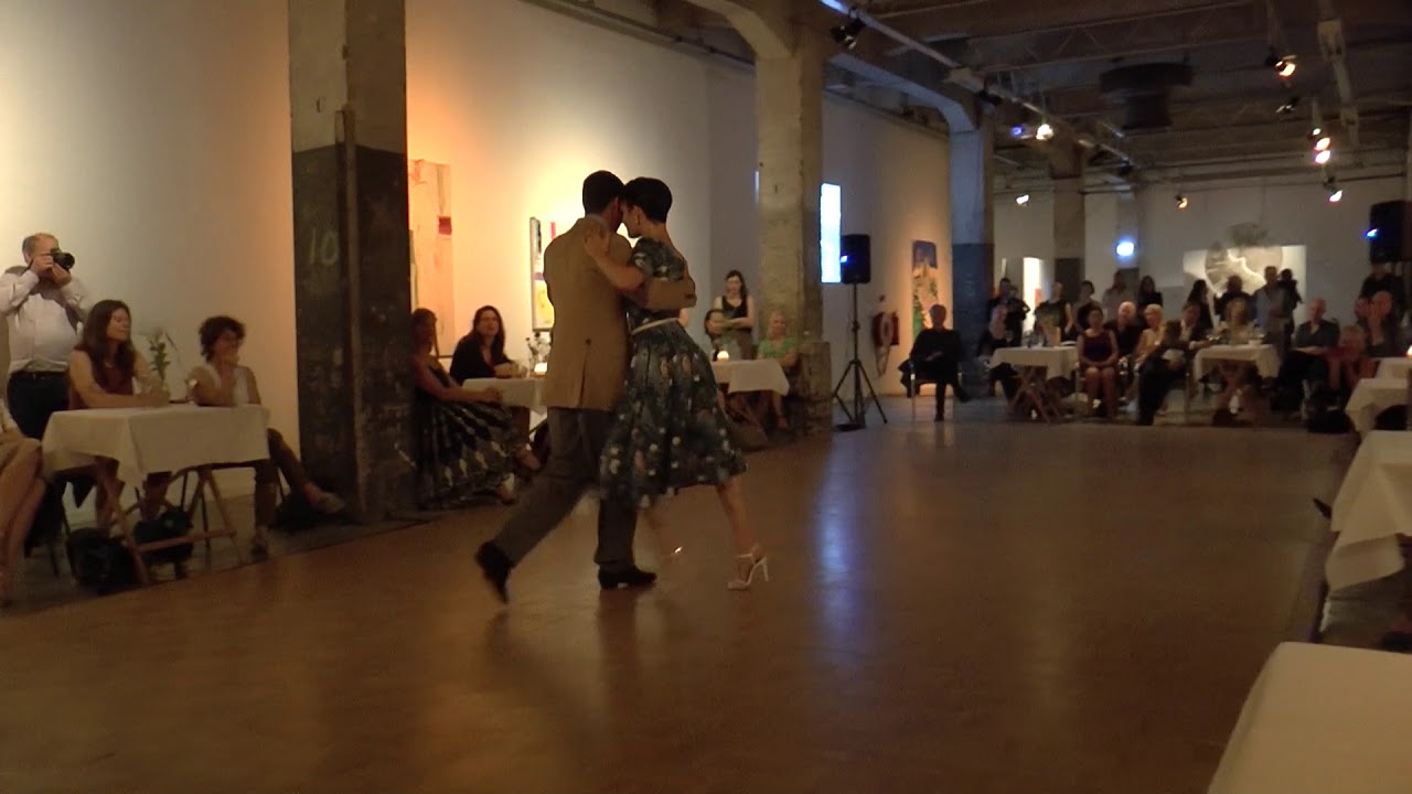 Video thumbnail for Martin Vicente & Ayelen Urrutia in Onderweg Festival (4) "A Unos Ojos"A.Troilo