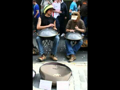 Hang Playing Hedge Monkeys - Top Mast