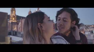 Se Va Muriendo Mi Alma Lyrics English Translation