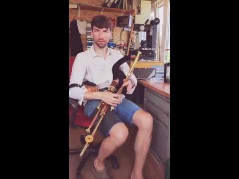 Uilleann-Pipes Half-Set,  Concert pitch D. A quick soundsample.