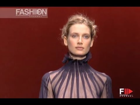 NINA RICCI Fall Winter 2001 2002 Paris - Fashion Channel