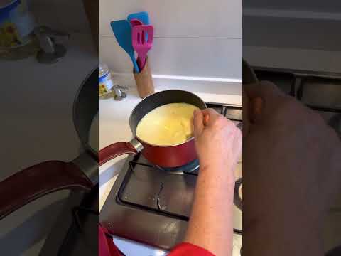 Cómo preparar crema pastelera para kuchen sígueme en @waleska _rahmann