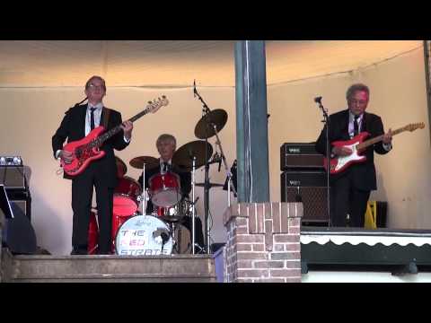 The Red Strats - La Comparsa