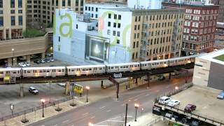 preview picture of video 'Railfanning at CTA Harrison Street Curve, Chicago Downtown.'