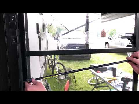 RV \"Screen Shot\" automatic door closing device from Lippert
