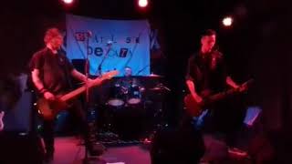 Video Bratislavské Dievčatá - "Trochu veľa" live Banská Bystrica 30.9.