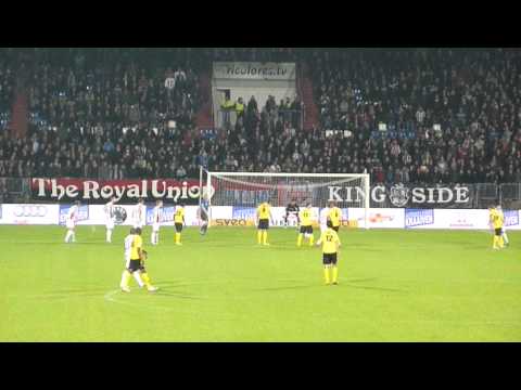 Willem II - VVV 5-11-10  Swinkels sent off