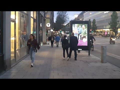 Sweden, Stockholm - Sunset walk on Sveavägen #206