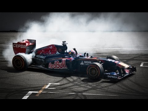 F1 Burnout / Donuts Max Verstappen TT Circuit Assen