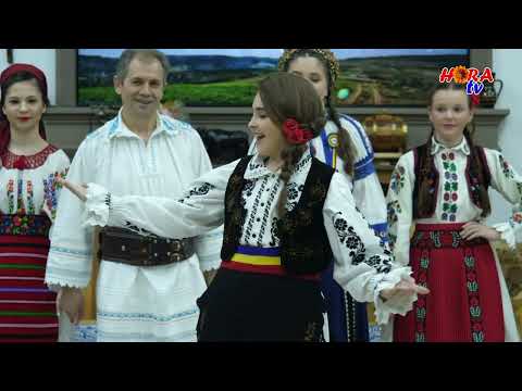 ANA MARIA URCAN - Purtata de la Triteni