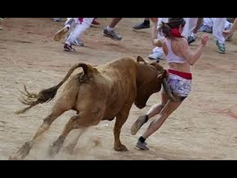 Comedy Video: Gaur butting Menschen auf den Straßen in Spanien - Lacht (Teil 4)