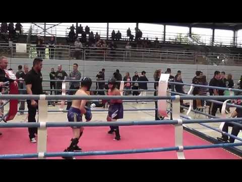 2013-06-29 SDM des WFMC Niklas Baumann Sieg im Finale Lowkick -50Kg -12J - Sugambrer Fightclub