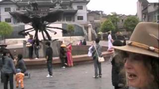 preview picture of video 'A Warm Welcome to Ancient Fenghuang (Phoenix Town), China'