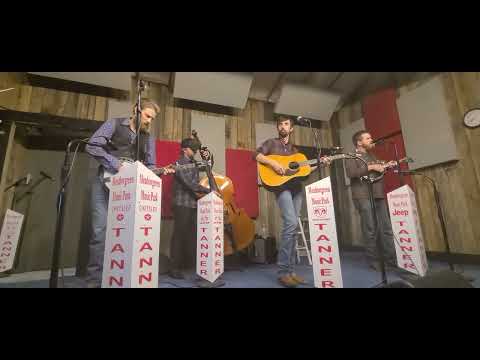 Honey You Don't Know My Mind Mo Pitney and Friends featuring Clay Hess