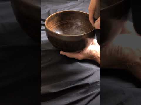 [A177] Carving Etching singing bowl, ⌀15.7cm / 760g, 🔽 B3 +49c (254 Hz), 🔼 F#5 -3c (728 Hz) ⭐️ — VAYU sounds