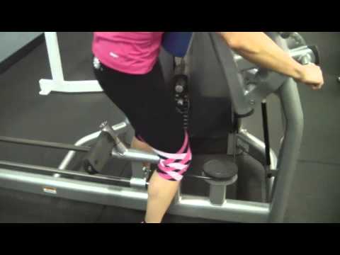 Machine Glute Kickbacks HD