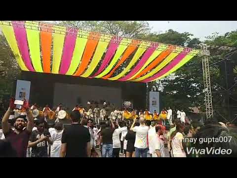 download lagu mp3 mp4 Mahalaxmi Race Course Holi, download lagu Mahalaxmi Race Course Holi gratis, unduh video klip Mahalaxmi Race Course Holi