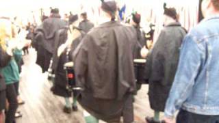 preview picture of video 'Schuetzenfest Springe 2009 Green Hackle Pipe Band Entrance to the Marquee'