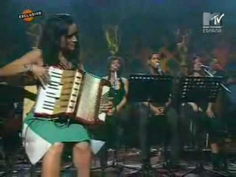 Diego Torres y Julieta Venegas - Que No Me Pierda (MTv Unplugged)
