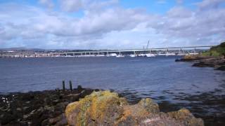 preview picture of video 'View Of Firth Of Tay And Dundee From Newport on Tay North Fife Scotland September 2nd'