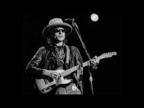 Bob Dylan - Maggie's Farm (Live 1976)