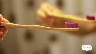 Odpiram zobno ščetko Humble Brush