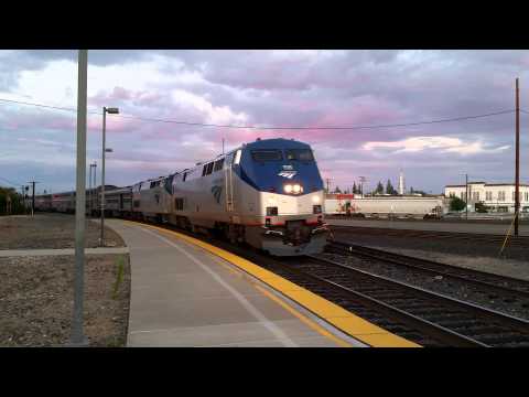 Amtrak train #5 arrives RSV Roseville.