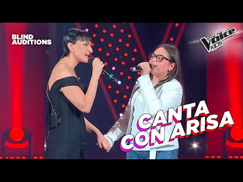 Francesca performs Modugno's "Nel blu, dipinto di blu" and duets with Arisa | The Voice Kids Italy