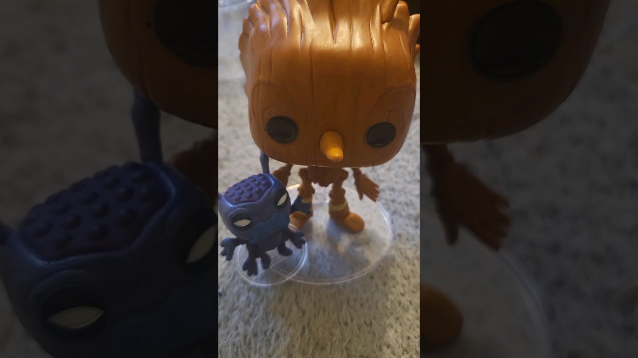 UNBOXING NETFLIX Guillermo del Toro's PINOCCHIO AND CRICKET FUNKO POP FIGURE