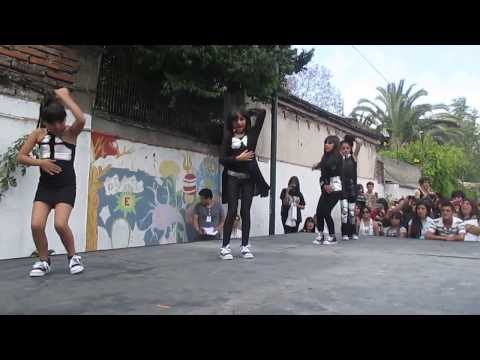 mega hanguk chile !!! mini 2NE1