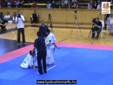 Lídia Körmöndi (Victory Martfű) vs. Csenge Szepesi (Sopron Kamikaze)