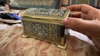 Treasure Hunting Yard and Estate Sales