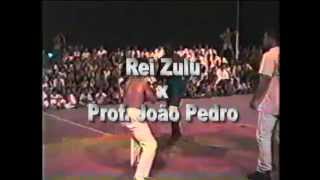 preview picture of video 'Rei Zulú x Prof. João Pedro'