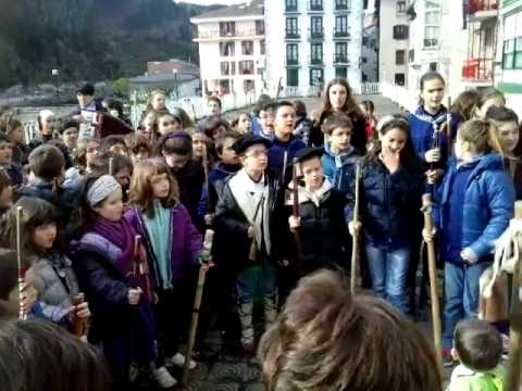 ZUBI ZAHAR HERRI IKASTOLA Santa Ageda 2014