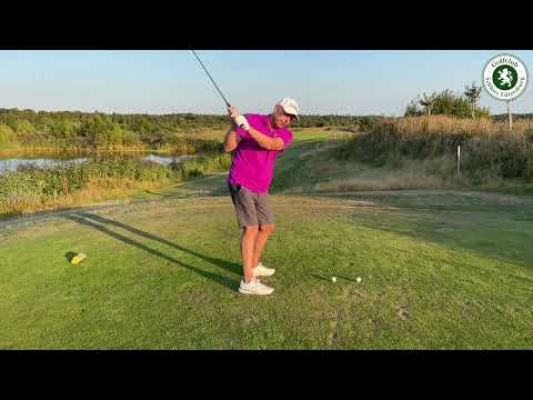 Schlägst du nach rechts? Starte den Abschwung so ...