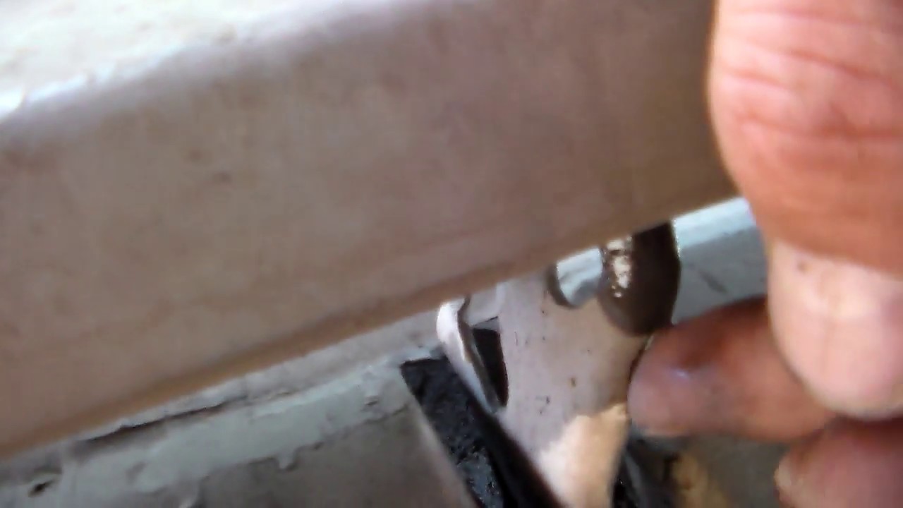 Куда цеплять трос на ВАЗ 2107 - подробная инструкция