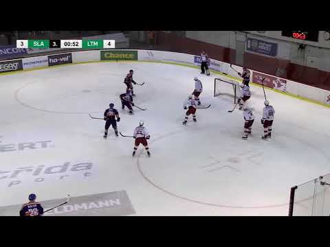 Obránce nebo gólman? Hořava zářil v brankovišti