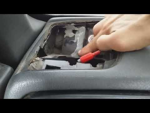 Reparacion soportes torpedo Renault 19. Metodo con 5 años de exito