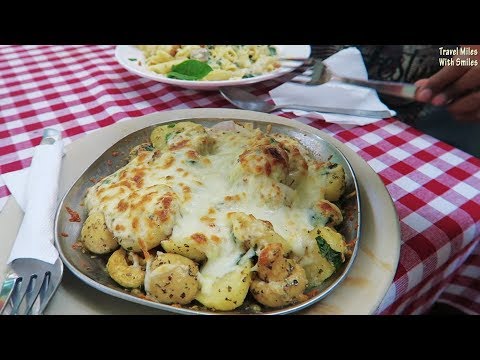 Gouthami Restaurant, Hampi,