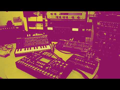 Dropping Some Acid with the Octatrack - MIDI Sequencing a JP-08, JU-06 and Volca FM