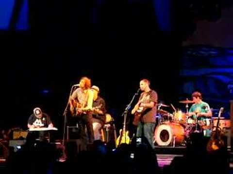 Jack Johnson, Matt Costa -Let It Be Sung- Kokua 2008