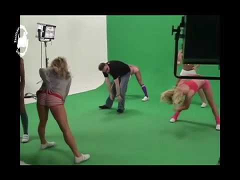 'Work It Out' - Behind The Scenes