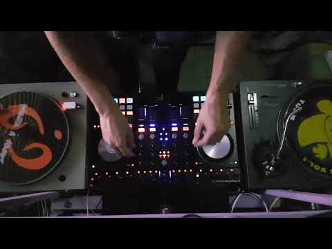 Xque Special Remixes Vol.1 - Torn + Pastis & Buenri - Hypnotize