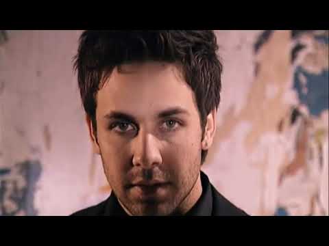 Γιώργος Γιαννιάς - Δεν Είσαι Εδώ || Official Music Video